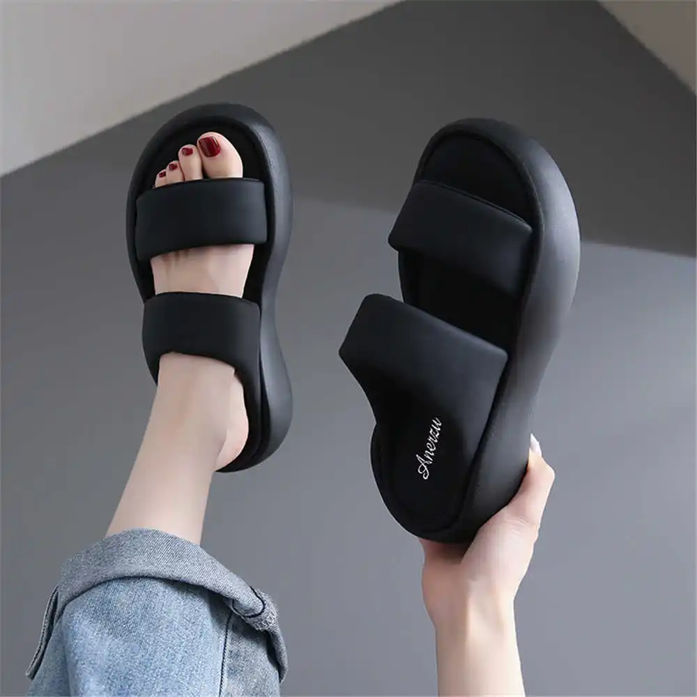 Size 39 Strips Summer Shoes Sa - огляд і ціна Aquatic Sports Teams
